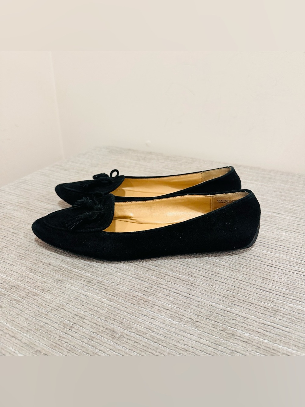 Talbots Francesca Tassel Driving Flats Womens 8 Black Suede Tasseled Pointed Toe - Picture 2 of 10
